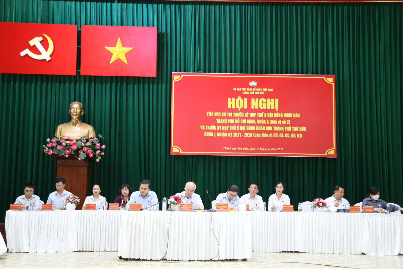 Tổ đại biểu HĐND TPHCM và HĐND TP. Thủ Đức tiếp xúc cử tri Thủ Đức chiều 16/11. Ảnh: Ngô Tùng Tổ đại biểu HĐND TPHCM và HĐND TP. Thủ Đức tiếp xúc cử tri Thủ Đức chiều 16/11. Ảnh: Ngô Tùng