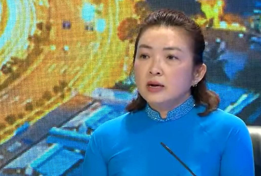 Bà Bùi Thị Ngọc Hiếu trao đổi tại chương trình.