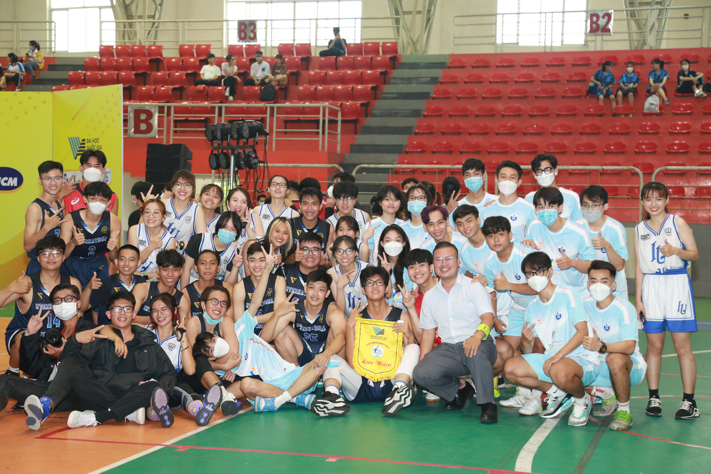 Các đoàn thể thao sinh viên đã sẵn sàng cống hiến những màn thi đấu sôi nổi, đặc sắc nhằm khẳng định sức trẻ, màu cờ sắc áo của đơn vị tại hội thao lần này.