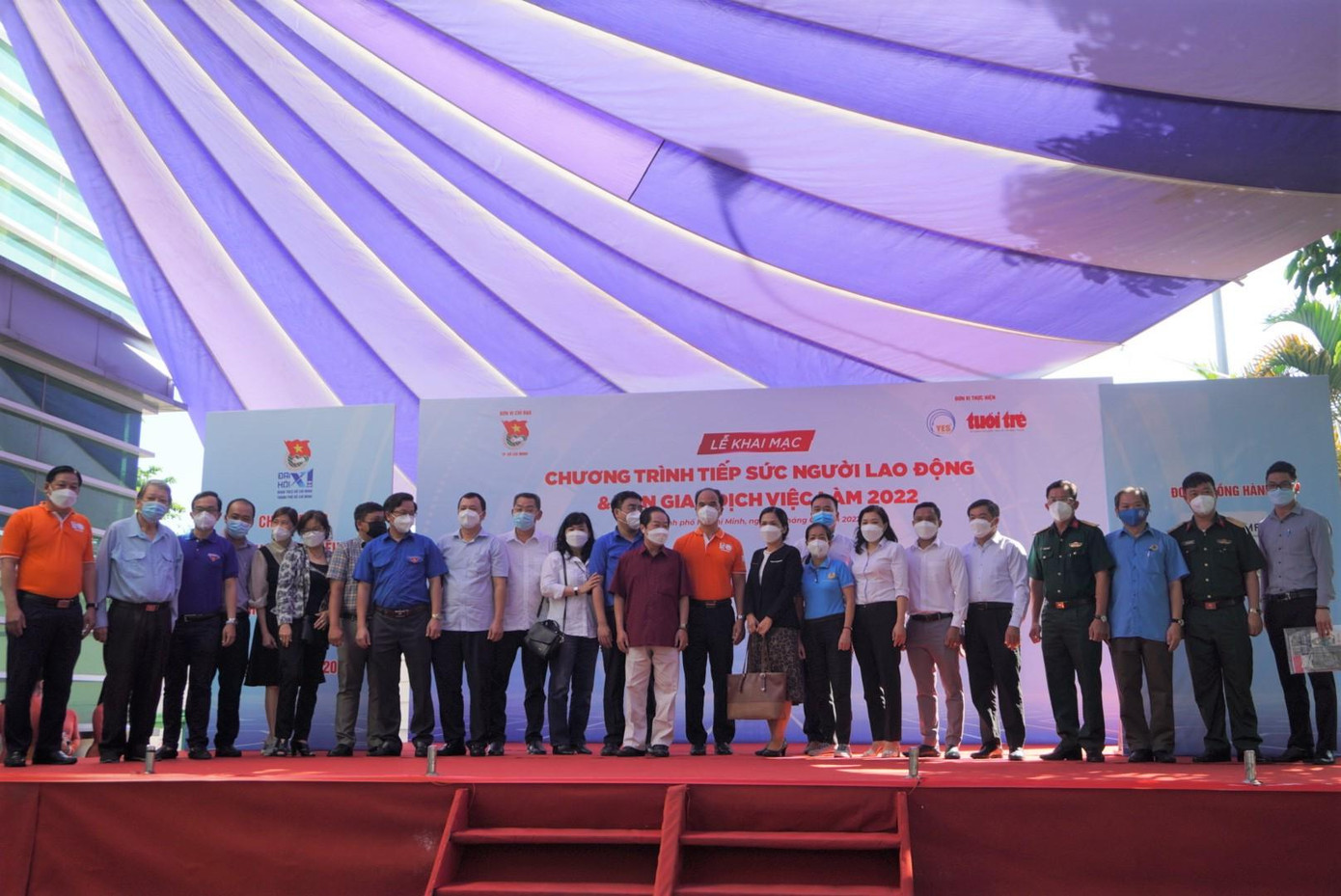 Nhiều doanh nghiệp tham gia đồng hành với nhu cầu tìm kiếm việc làm của người lao động