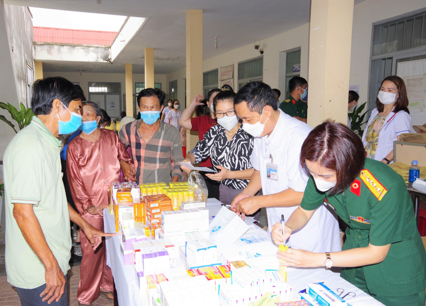 Chương trình đã thực hiện khám, phát thuốc cho hơn 300 người dân trên địa bàn xã Bông Trang, huyện Xuyên Mộc.