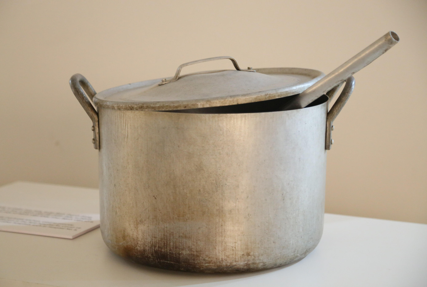 Chiếc nồi của bếp từ thiện Hoa Sala (quận Bình Thạnh) đã được dùng nấu thức ăn cho các y bác sĩ làm việc ở các bệnh viện điều trị bệnh nhân mắc COVID-19.