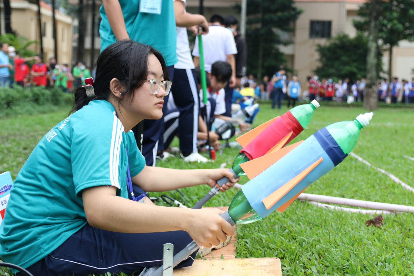 Tại vòng Chung kết, các đội tranh tài qua 3 vòng đấu. Tại vòng sơ loại, mỗi đội bắn tối đa 3 tên lửa trong vòng 90 giây, dựa vào các tiêu chí về khoảng cách bay, Ban tổ chức sẽ chọn ra 60 đội có số điểm cao nhất để tham gia vòng thi Bán kết. Tại vòng Chung kết, các đội tranh tài qua 3 vòng đấu. Tại vòng sơ loại, mỗi đội bắn tối đa 3 tên lửa trong vòng 90 giây, dựa vào các tiêu chí về khoảng cách bay, Ban tổ chức sẽ chọn ra 60 đội có số điểm cao nhất để tham gia vòng thi Bán kết.