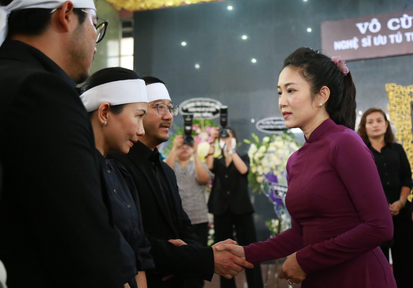 Nghệ sĩ Thanh Thúy chia buồn cùng thân nhân cố nghệ sĩ.