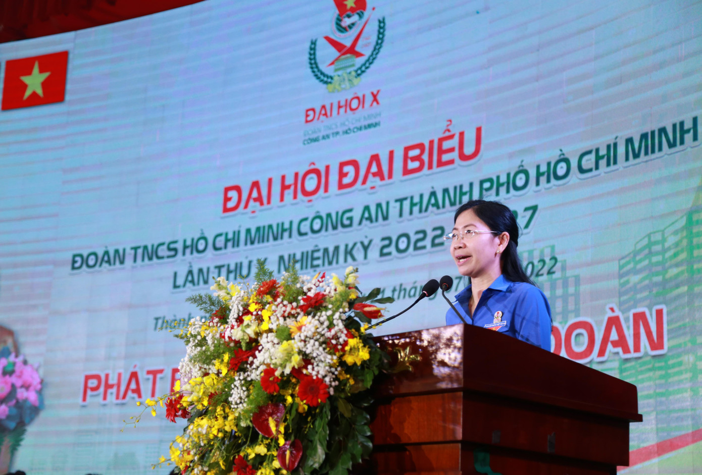 Bí thư Thành Đoàn TPHCM Phan Thị Thanh Phương phát biểu giao nhiệm vụ.