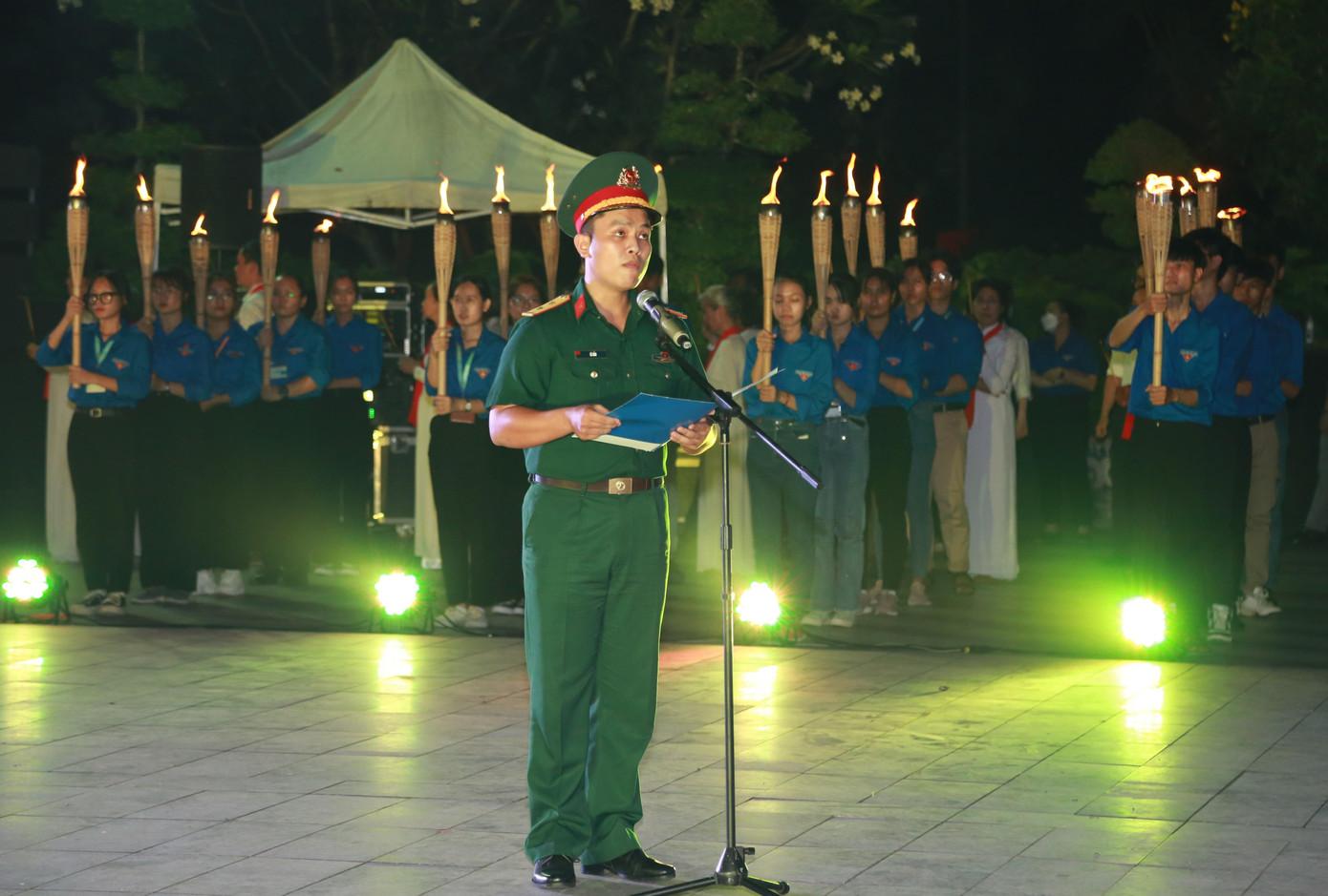 Đại diện thế hệ trẻ hôm nay, Trung úy Lê Hảo nói lời tri ân trước những hy sinh của các bậc tiền nhân.