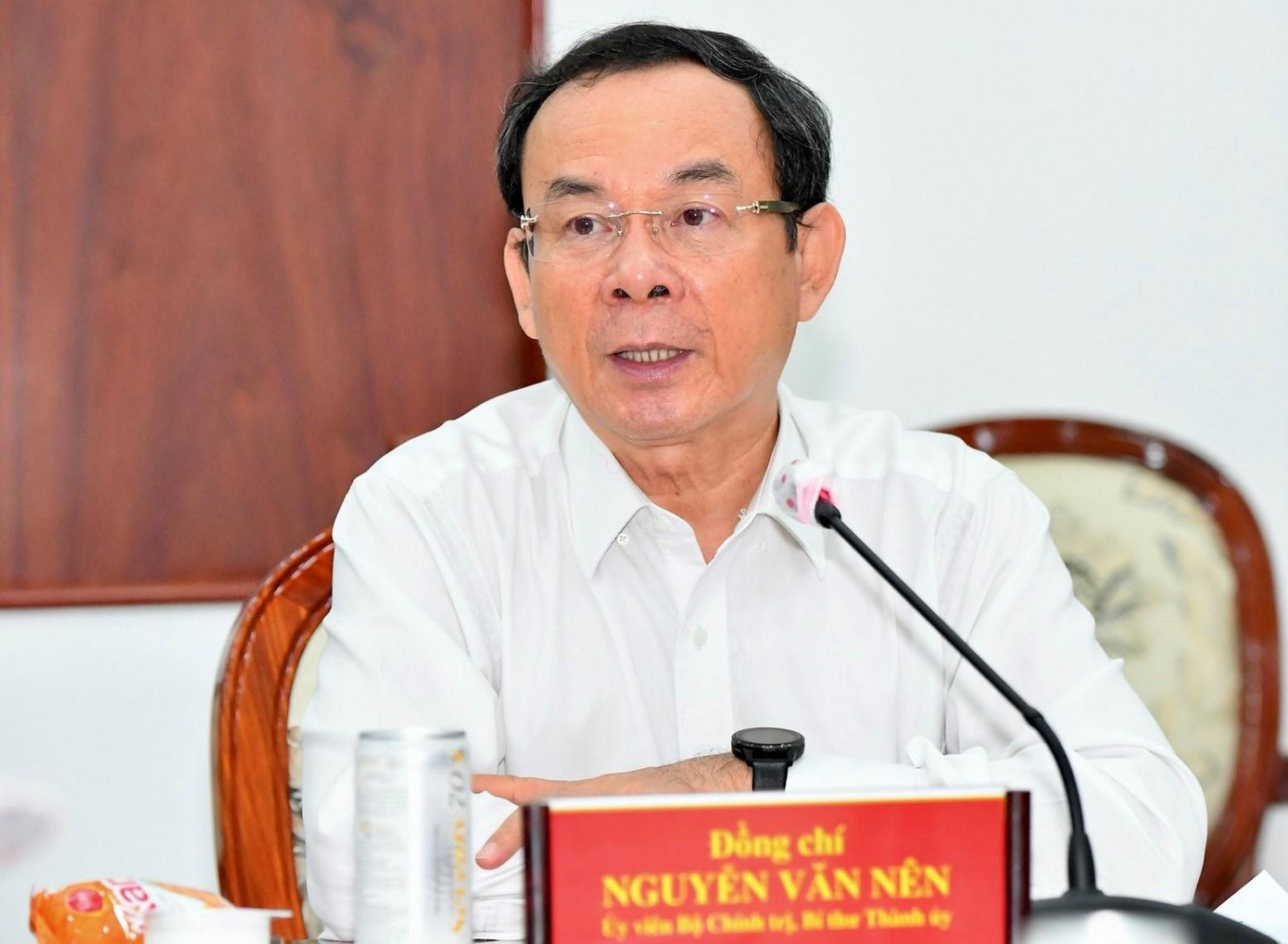 Bí thư Thành ủy TPHCM Nguyễn Văn Nên chỉ đạo một số nội dung quan trọng tại buổi họp. Ảnh: Sài Gòn Giải Phóng. Bí thư Thành ủy TPHCM Nguyễn Văn Nên chỉ đạo một số nội dung quan trọng tại buổi họp. Ảnh: Sài Gòn Giải Phóng.