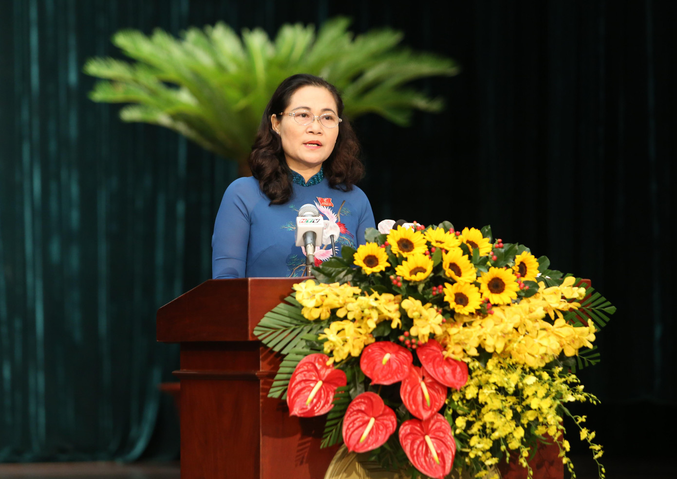 Chủ tịch HĐND TPHCM Nguyễn Thị Lệ phát biểu khai mạc kỳ họp. Chủ tịch HĐND TPHCM Nguyễn Thị Lệ phát biểu khai mạc kỳ họp.