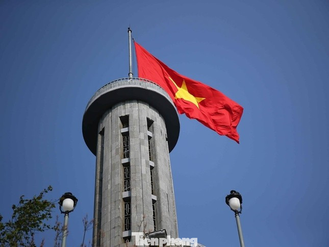 Cột cờ Lũng Cú.