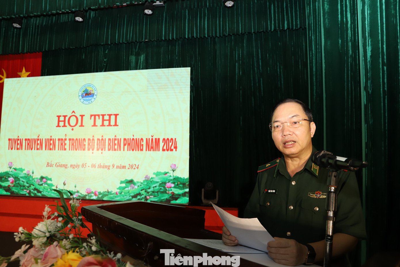 Thiếu tướng Trần Văn Bừng phát biểu khai mạc hội thi.