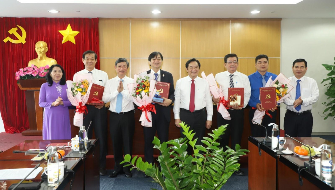 Bình Dương trao quyết định bổ nhiệm cán bộ Ảnh: Quốc Chiến