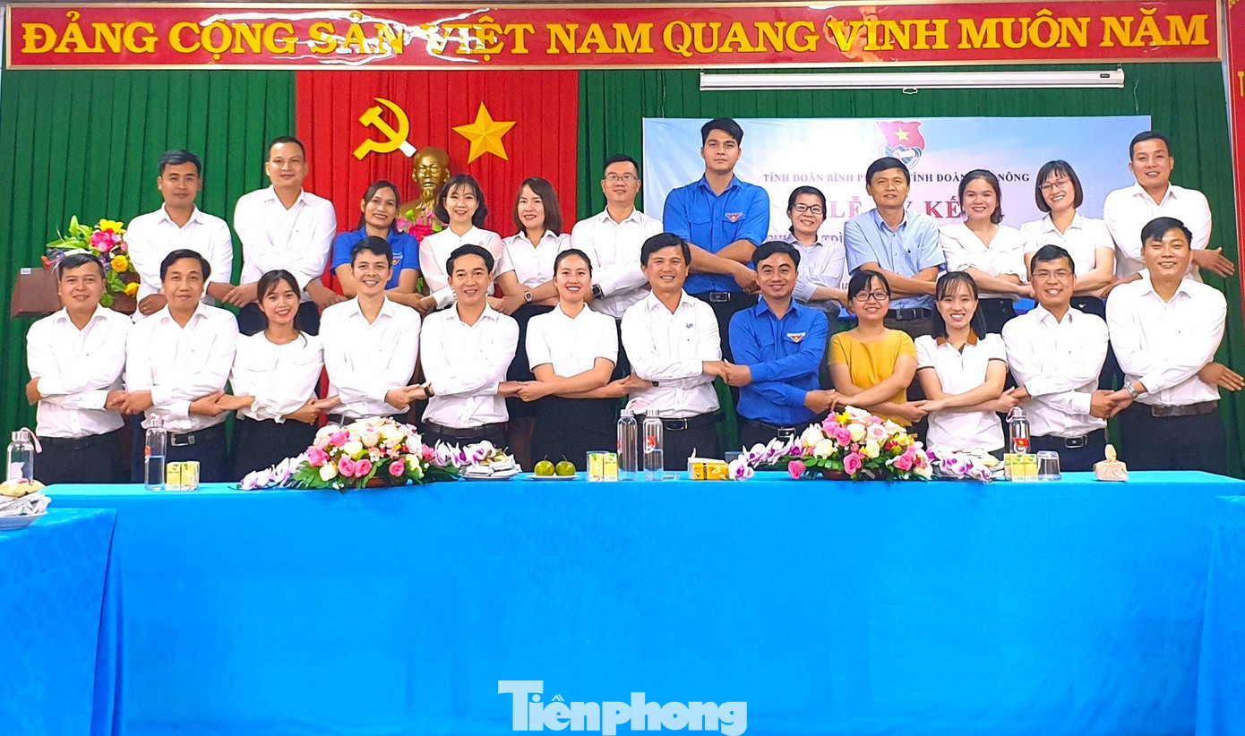 Tuổi trẻ Bình Phước và Đắk Nông ký kết hợp tác cùng nhau phát triển Tuổi trẻ Bình Phước và Đắk Nông ký kết hợp tác cùng nhau phát triển