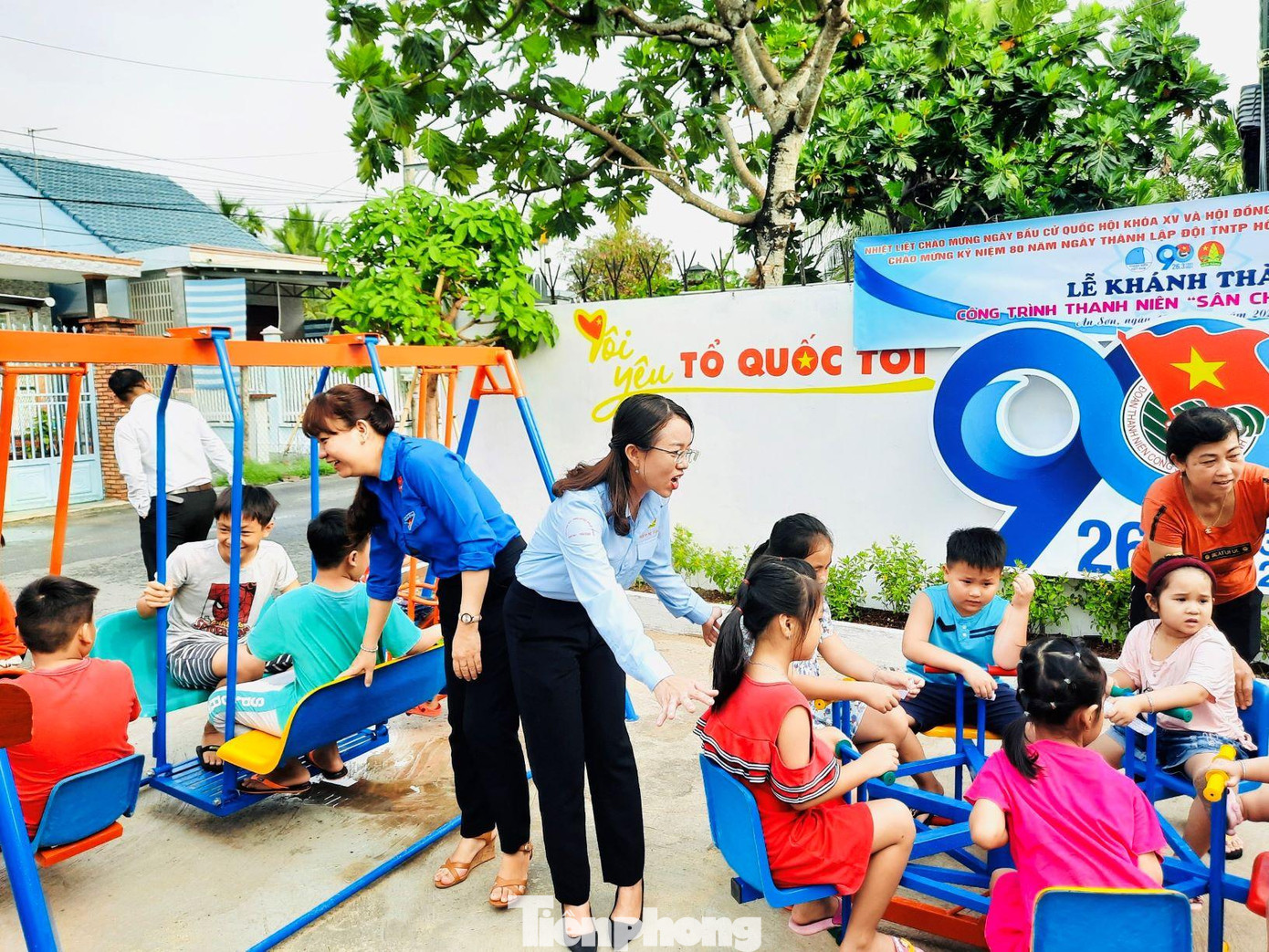 Chị Phạm Nguyễn Phương Thà, Bí thư Thành đoàn - Chủ tịch Hội Đồng Đội TP Thuận An, cho biết công trình có ý nghĩa này nhằm chào mừng 80 năm ngày thành lập Đội TNTP HCM Chị Phạm Nguyễn Phương Thà, Bí thư Thành đoàn - Chủ tịch Hội Đồng Đội TP Thuận An, cho biết công trình có ý nghĩa này nhằm chào mừng 80 năm ngày thành lập Đội TNTP HCM