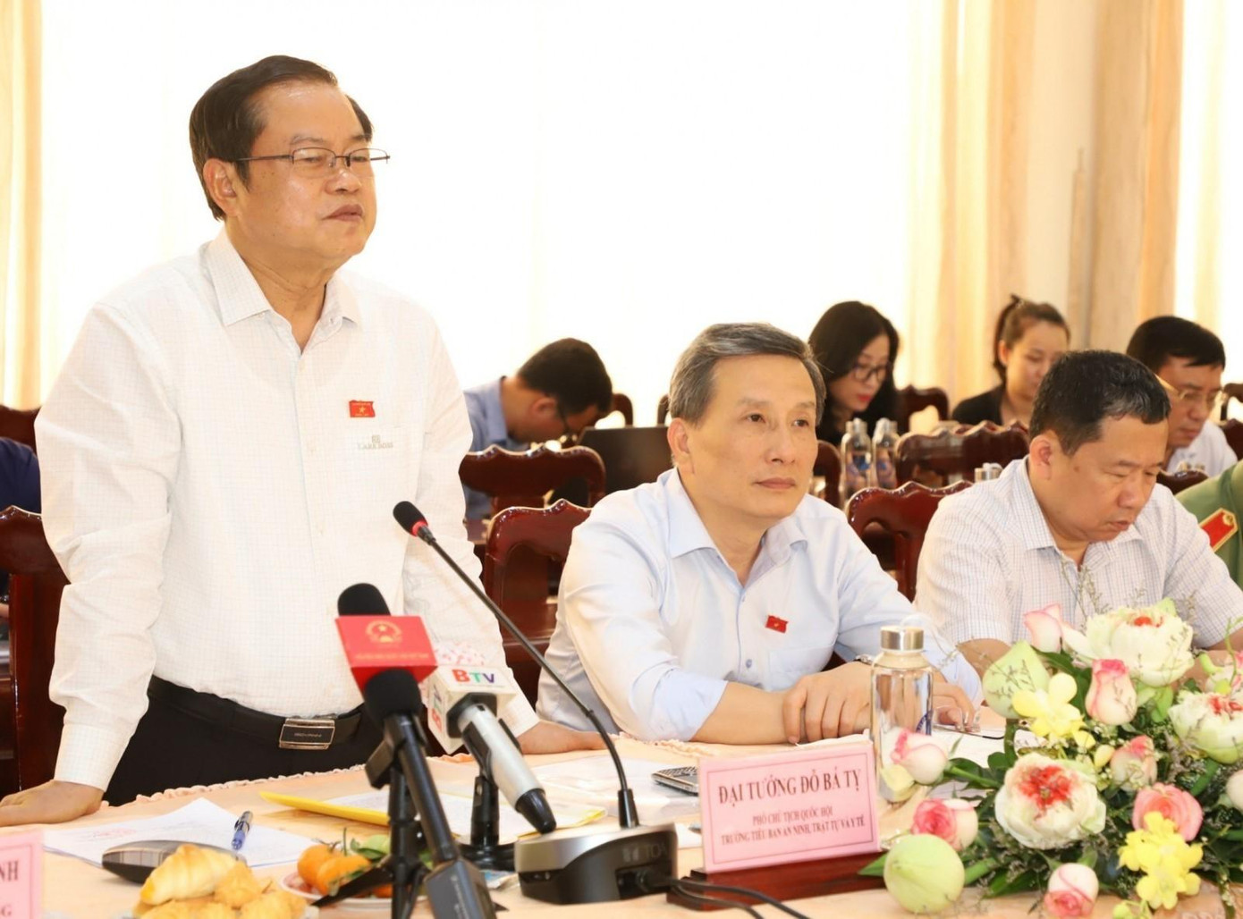 Đại tướng Đỗ Bá Tỵ làm việc tại Bình Dương