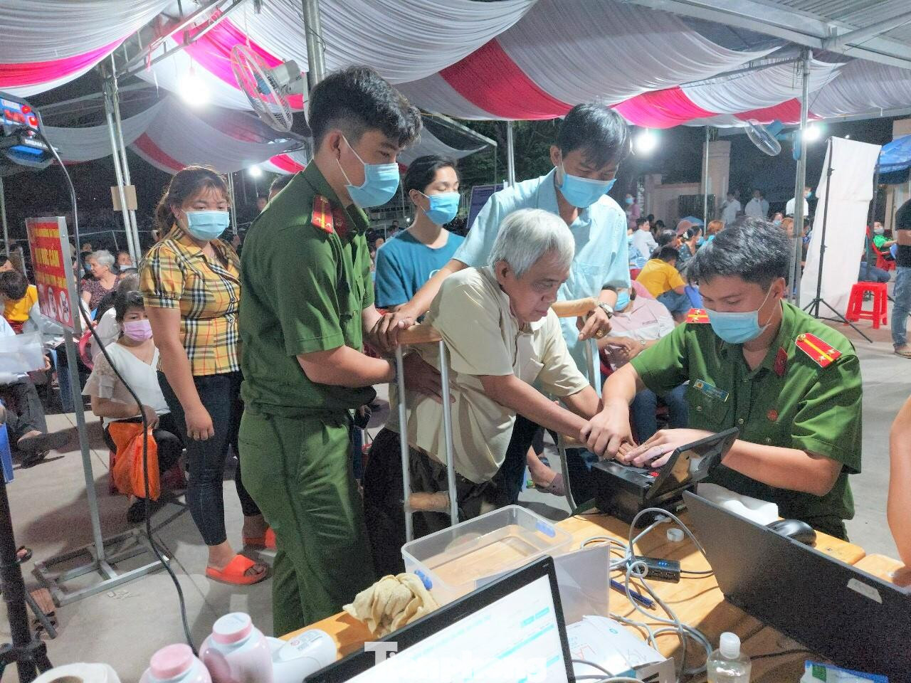 Bình Dương cấp CCCD cho người thường trú và tạm trú xuyên suốt các ngày trong tuần, bao gồm ngày nghỉ lễ