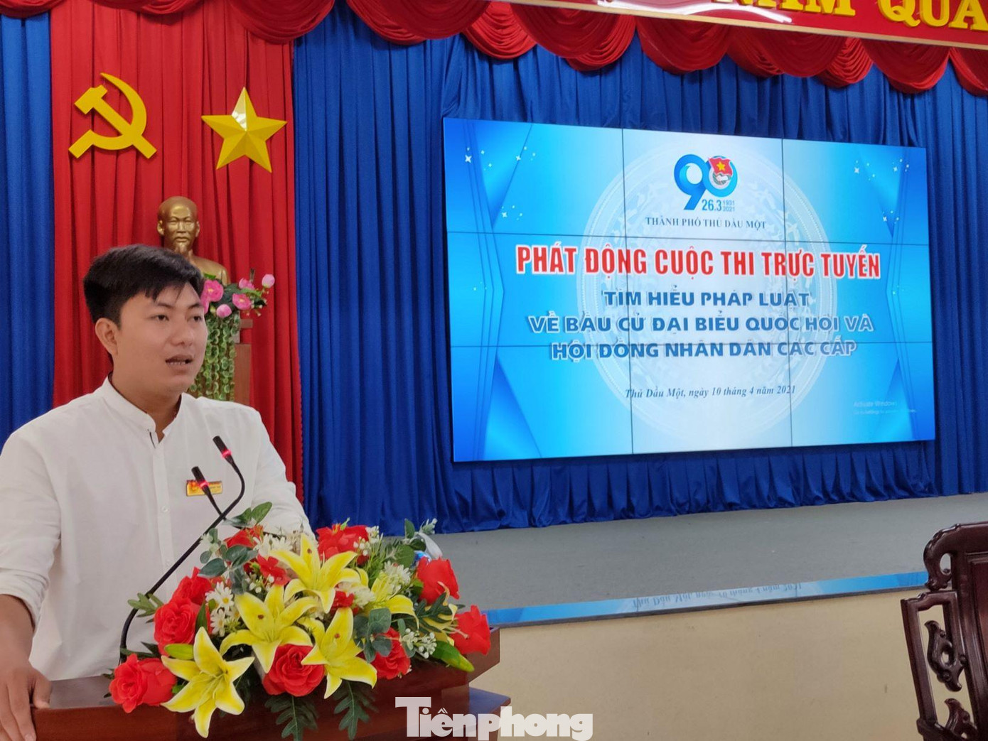 Anh Nguyễn Minh Tâm, Bí thư Thành đoàn Thủ Dầu Một ngoài tập huấn kỹ năng, Thành đoàn còn phát động thi tìm hiểu luật bầu cử trực tuyến.