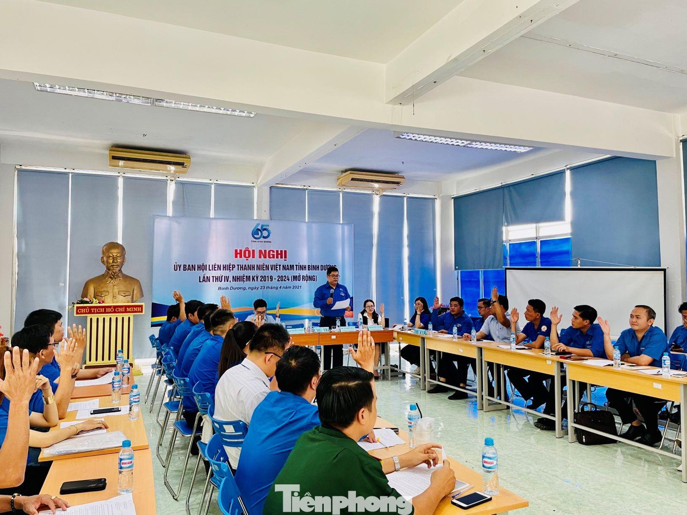 Toàn cảnh hội nghị