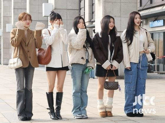 Red Velvet ra mắt vào tháng 8/2014 với đĩa đơn Happiness, được yêu thích qua nhiều bài hát như Ice Cream Cake, Dumb Dumb, Russian Roulette, Red Flavor, Peek-A-Boo, Psycho, Feel My Rhythm, Chill Kill và Cosmic.