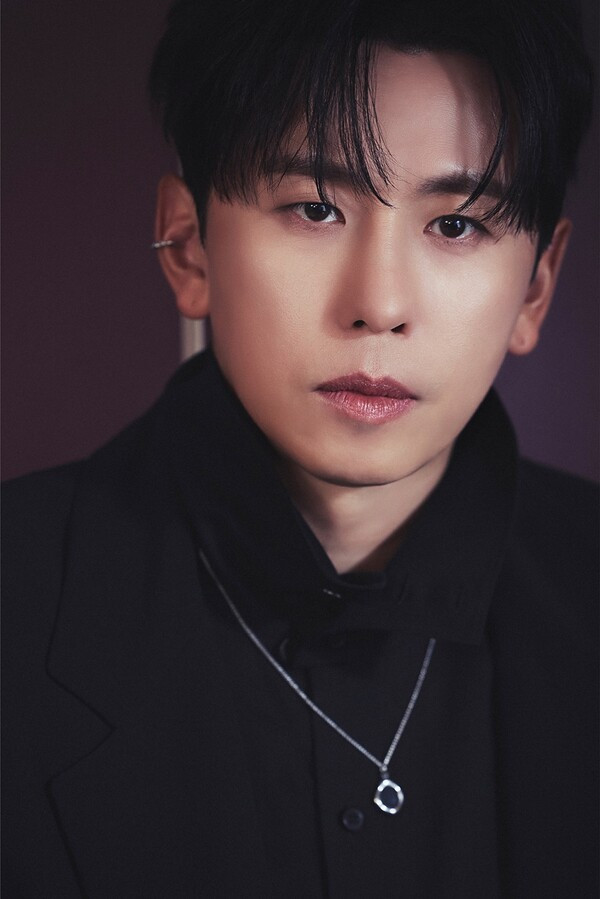 Lee Won Seok cũng phải mất 2 năm mới có đủ dũng cảm để công khai chuyện ly hôn. Lee Won Seok cũng phải mất 2 năm mới có đủ dũng cảm để công khai chuyện ly hôn.