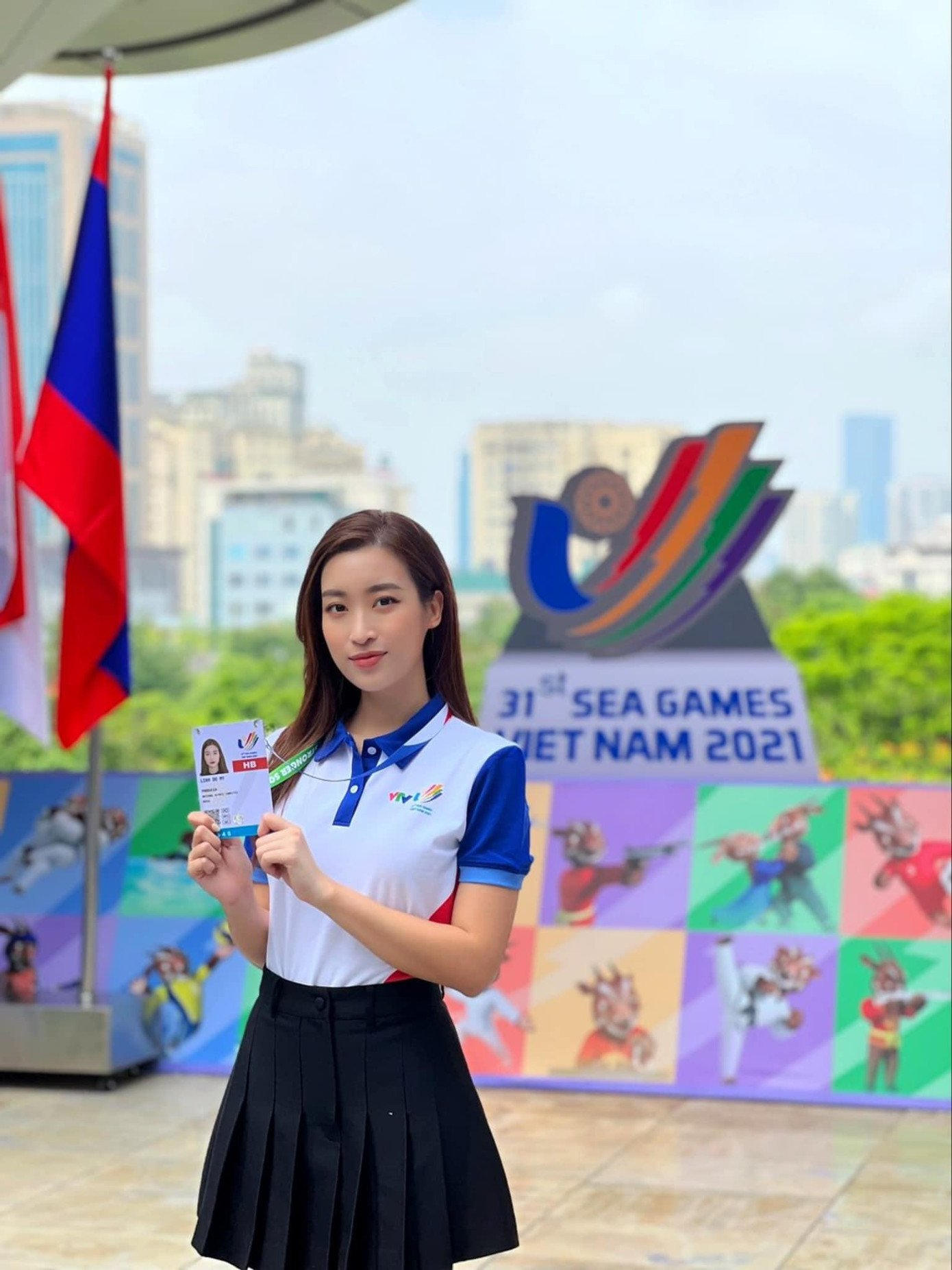 Hoa hậu Việt Nam 2016 cho biết cô sẽ dẫn hai bản tin đó là "Toàn cảnh SEA Games" và "Nhật ký SEA Games" trên VTV6. Hoa hậu Việt Nam 2016 cho biết cô sẽ dẫn hai bản tin đó là "Toàn cảnh SEA Games" và "Nhật ký SEA Games" trên VTV6.