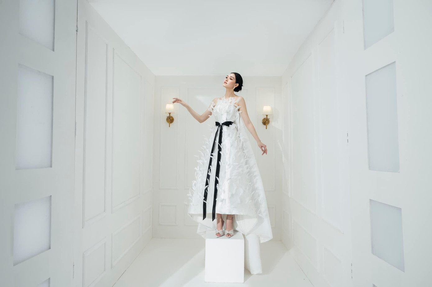 Mặc dù mới sinh con đầu lòng cách đây chưa lâu nhưng thần thái và vóc dáng ngày càng 'thăng hạng' của Tường San khiến fans ngưỡng mộ. Mặc dù mới sinh con đầu lòng cách đây chưa lâu nhưng thần thái và vóc dáng ngày càng 'thăng hạng' của Tường San khiến fans ngưỡng mộ.