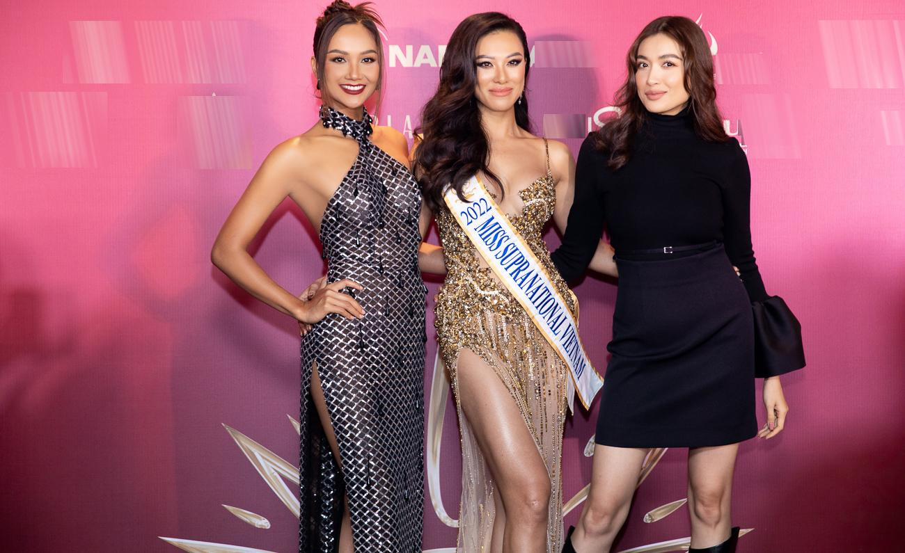 Chiều 17/5, Hoa hậu H'Hen Niê và Á hậu Lệ Hằng tới chúc mừng Á hậu Kim Duyên nhận sash Hoa hậu Siêu quốc gia Việt Nam 2022.