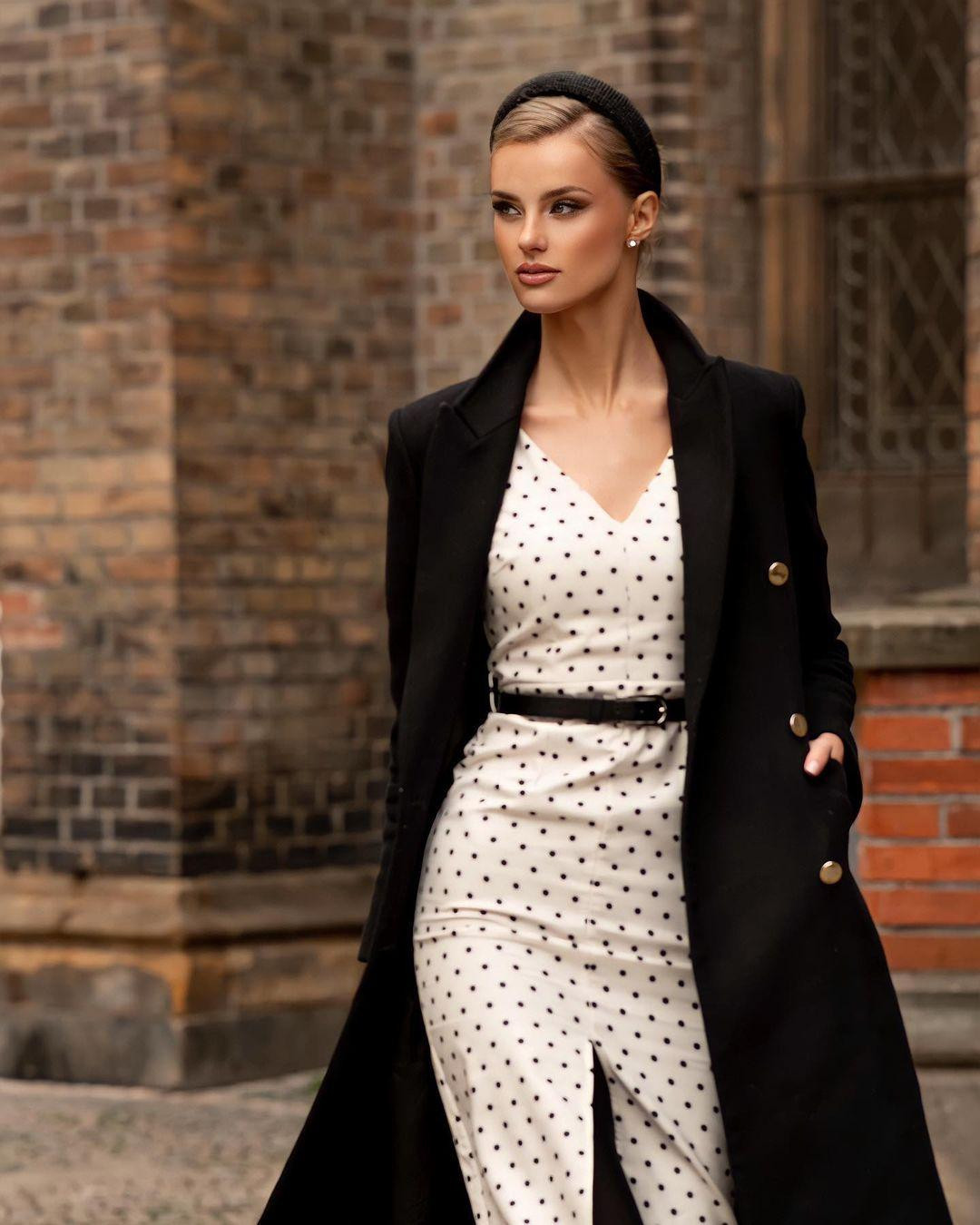 Người đẹp hiện là một người mẫu nổi tiếng tại quê nhà.