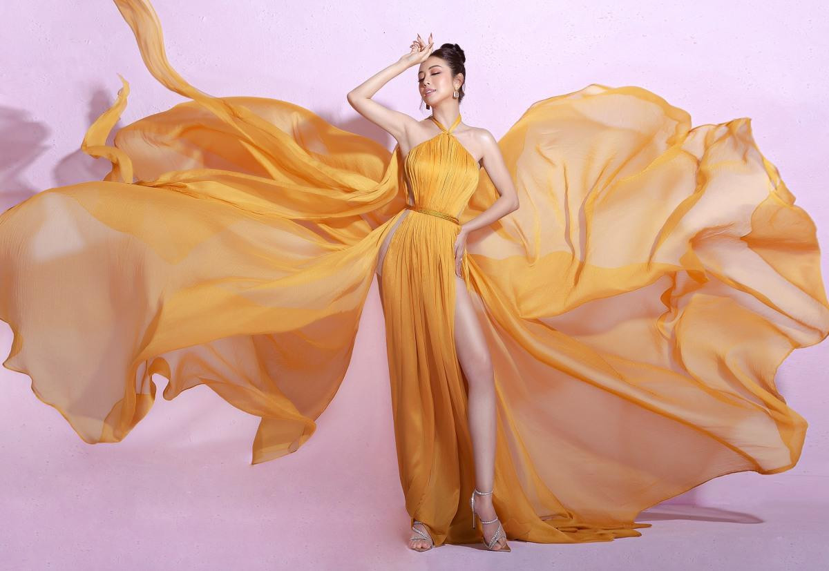 Trong suốt những năm qua, Jennifer Phạm luôn giữ được sắc vóc thon thả và nhan sắc xinh đẹp lộng lẫy khiến fans bất ngờ.