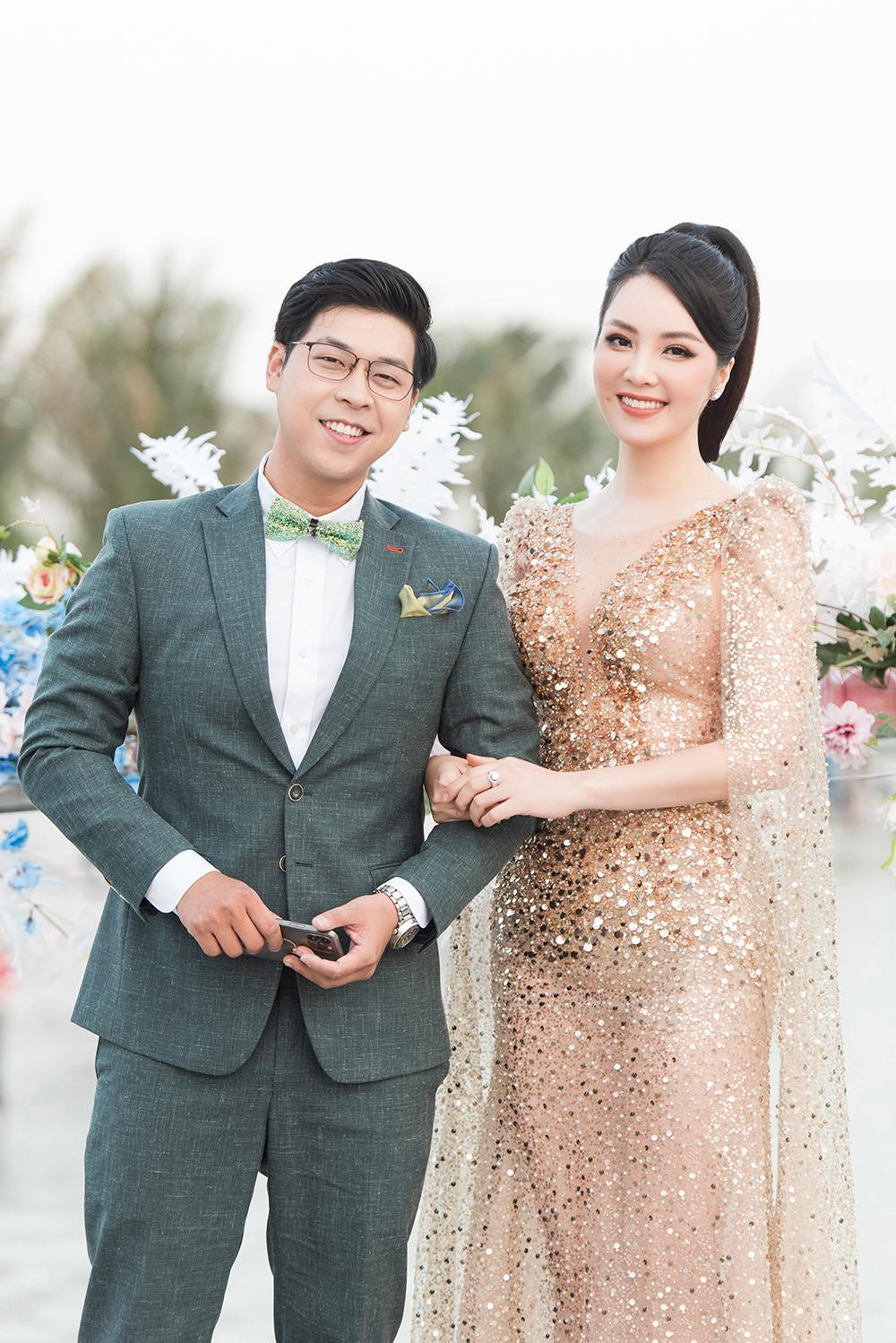 Thụy Vân đã từng từ chối nhiều lời mời hấp dẫn để theo đuổi công việc ở VTV. Thụy Vân đã từng từ chối nhiều lời mời hấp dẫn để theo đuổi công việc ở VTV.