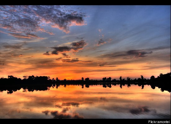 Ngắm mặt trời mọc trên thế giới ảnh 1