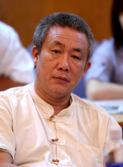 Nhà văn Nguyễn Quang Lập.