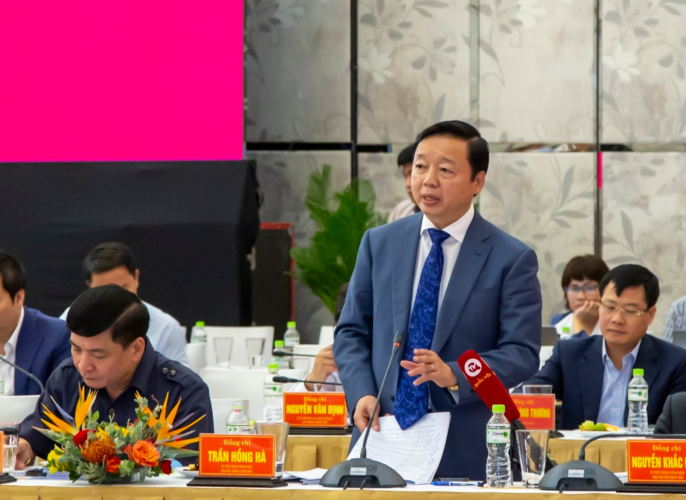 Phó Thủ tướng Trần Hồng Hà đề nghị Khánh Hòa tận dụng cơ chế đặc biệt của Trung ương. Phó Thủ tướng Trần Hồng Hà đề nghị Khánh Hòa tận dụng cơ chế đặc biệt của Trung ương.