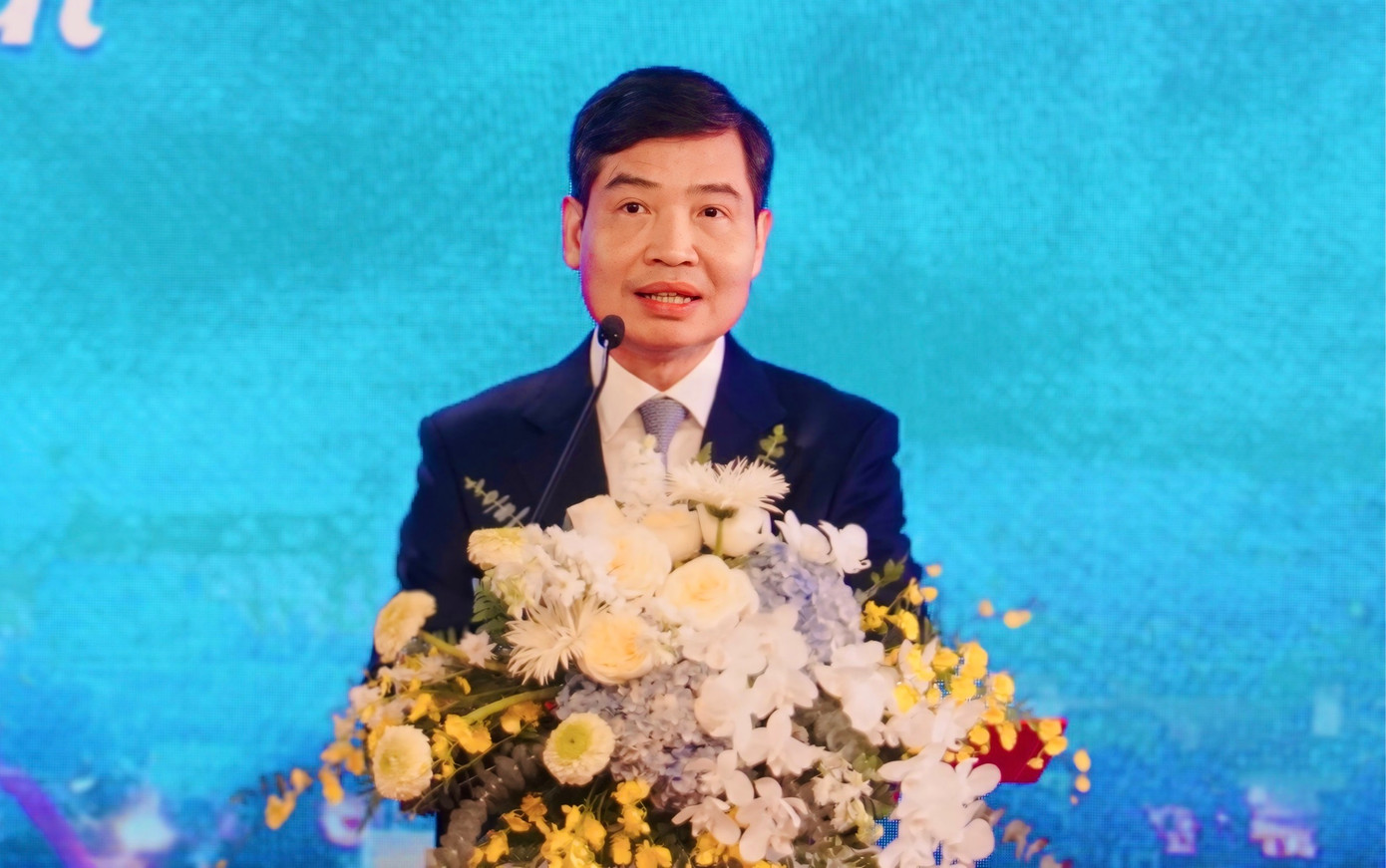 Chủ tịch UBND tỉnh Phú Yên Tạ Anh Tuấn phát biểu khai mạc hội nghị.