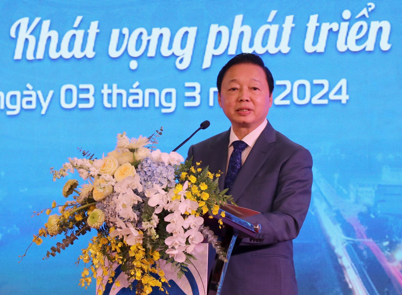 Phó Thủ tướng Trần Hồng Hà phát biểu chỉ đạo tại hội nghị. Phó Thủ tướng Trần Hồng Hà phát biểu chỉ đạo tại hội nghị.