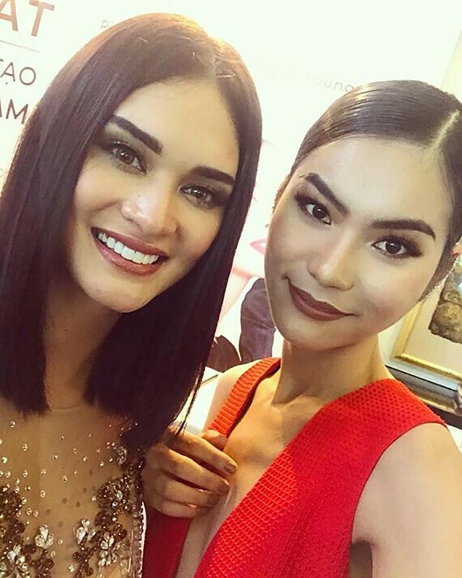 Và không ai khác đó chính là quán quân Vietnam's Next Top Model Kim Dung. Hai người đẹp đã có màn 'đọ sắc' ngay tại sự kiện và bản thân Kim Dung cũng thừa nhận nhiều người từng nhận xét cô có gương mặt quá giống với mỹ nhân Philippines. Và không ai khác đó chính là quán quân Vietnam's Next Top Model Kim Dung. Hai người đẹp đã có màn 'đọ sắc' ngay tại sự kiện và bản thân Kim Dung cũng thừa nhận nhiều người từng nhận xét cô có gương mặt quá giống với mỹ nhân Philippines.