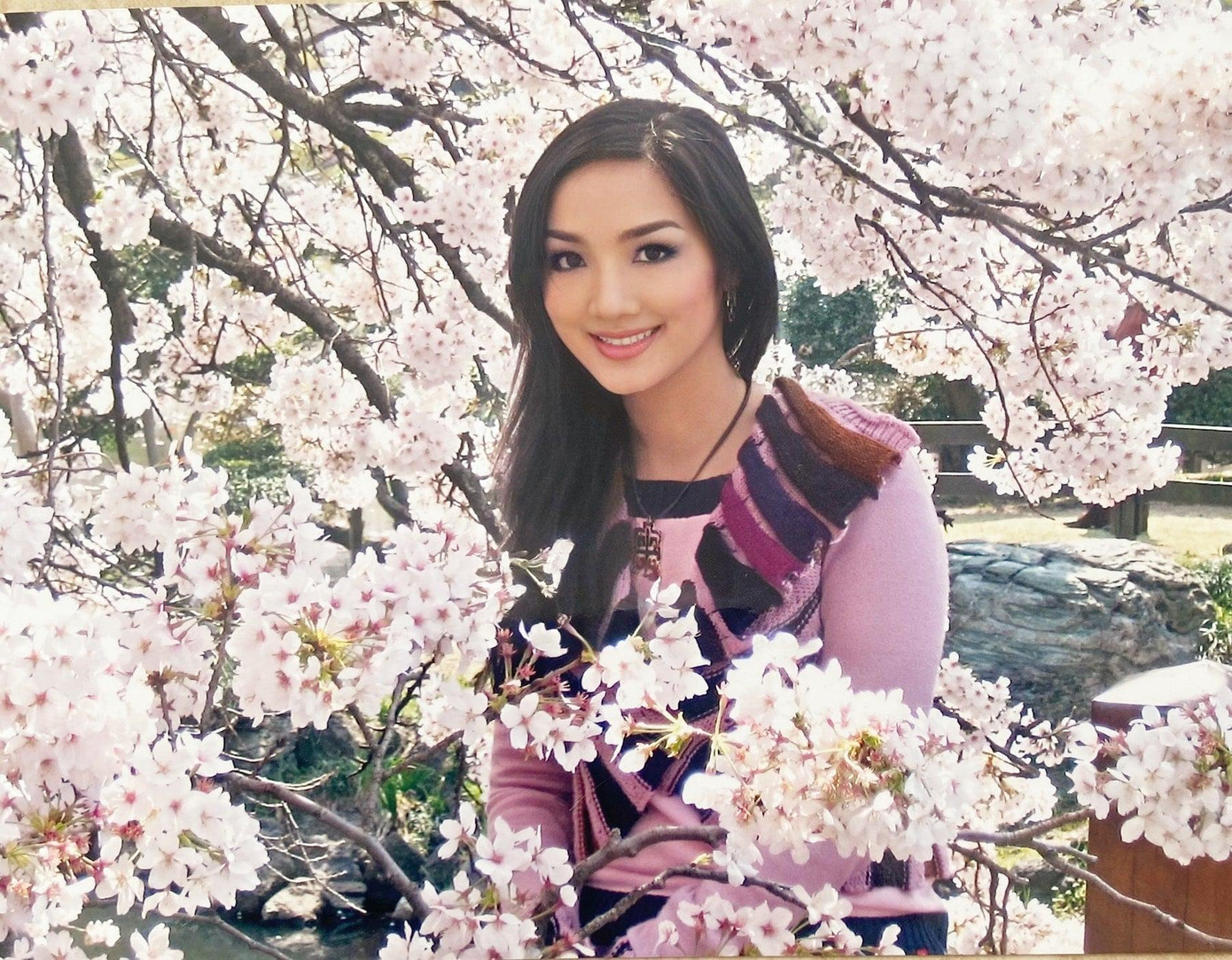 Hoa hậu Đền Hùng Giáng My khoe nhan sắc xinh đẹp khi khoe sắc bên hoa anh đào ở Nhật Bản trong một dịp du lịch trước đây.