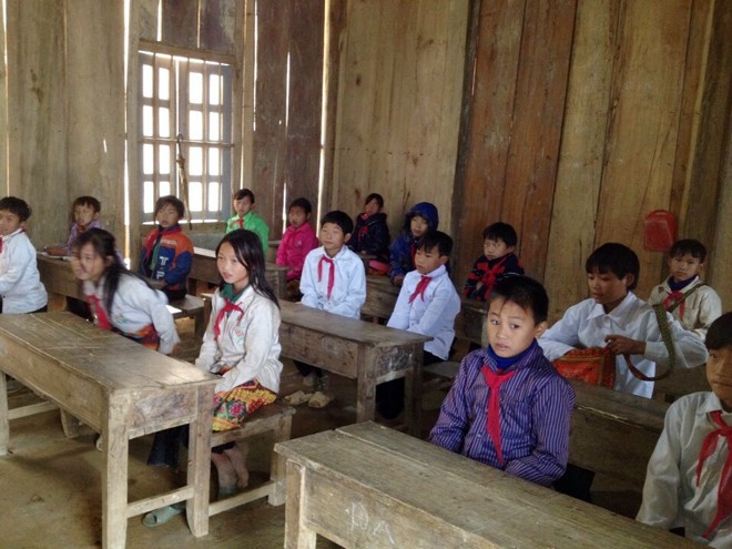 Những lớp học đơn sơ của thầy và trò nơi vùng cao nghèo khổ 