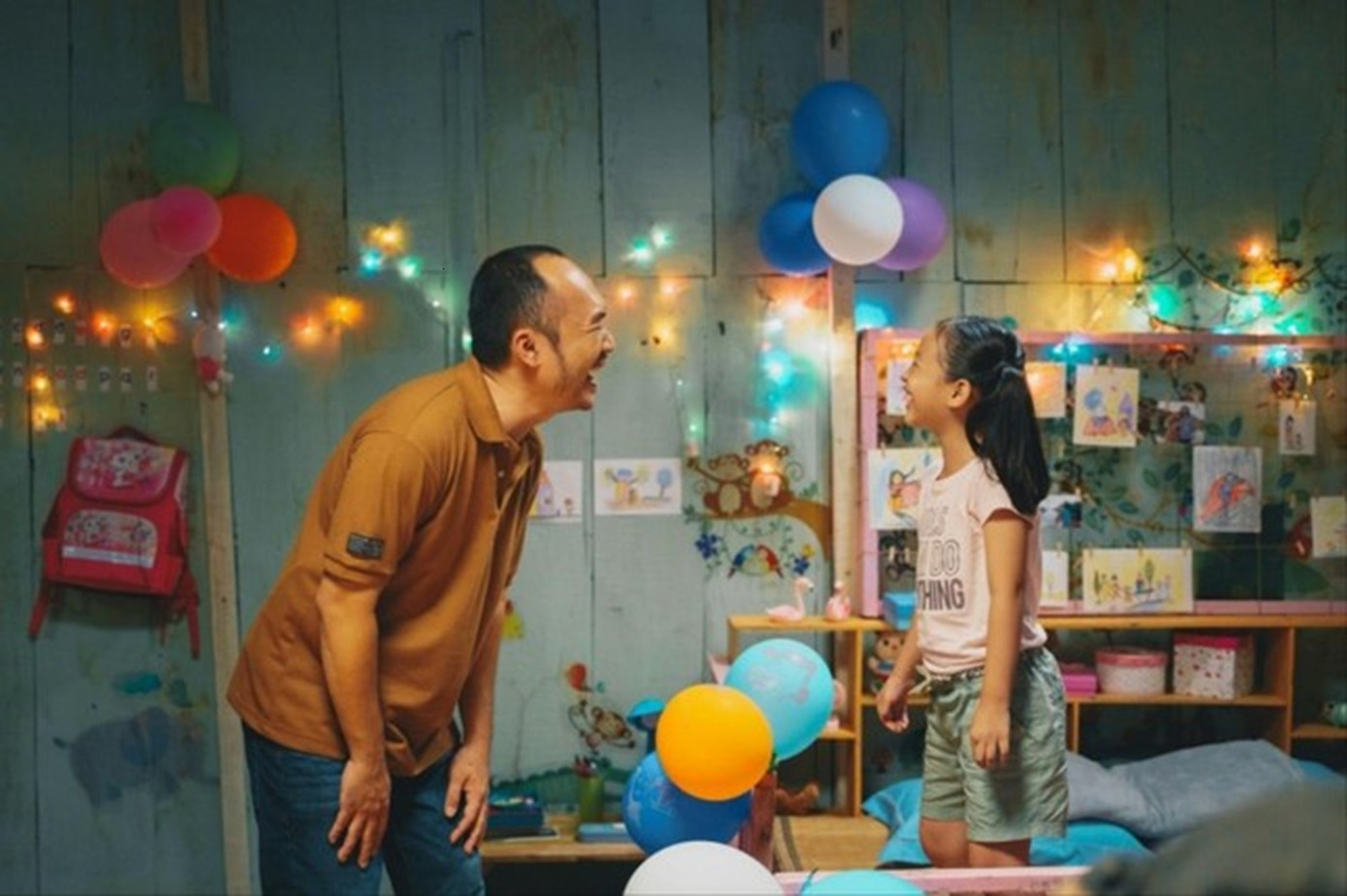 Cảnh trong phim Dân chơi không sợ con rơi. Cảnh trong phim Dân chơi không sợ con rơi.