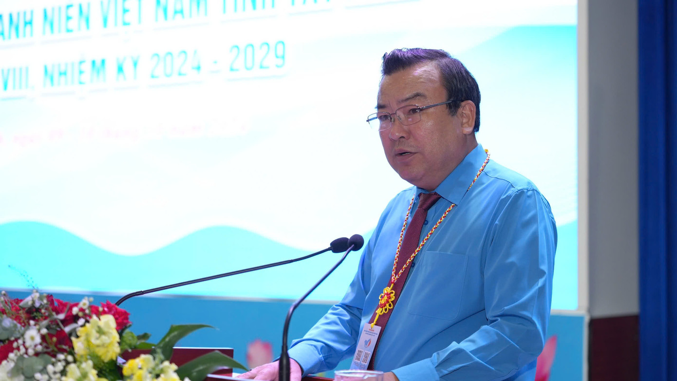 Ông Phạm Hùng Thái, Phó Bí thư Thường trực Tỉnh ủy, Trưởng đoàn Đại biểu Quốc hội tỉnh Tây Ninh phát biểu tại Đại hội Hội LHTN Việt Nam sáng 10/10. Ảnh: Minh Phú.