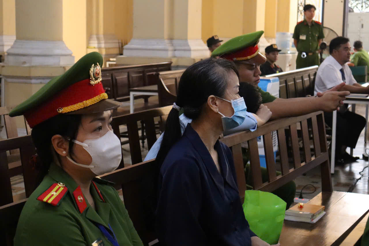 Bị cáo tại phiên tòa sáng nay. Ảnh: Tân Châu.