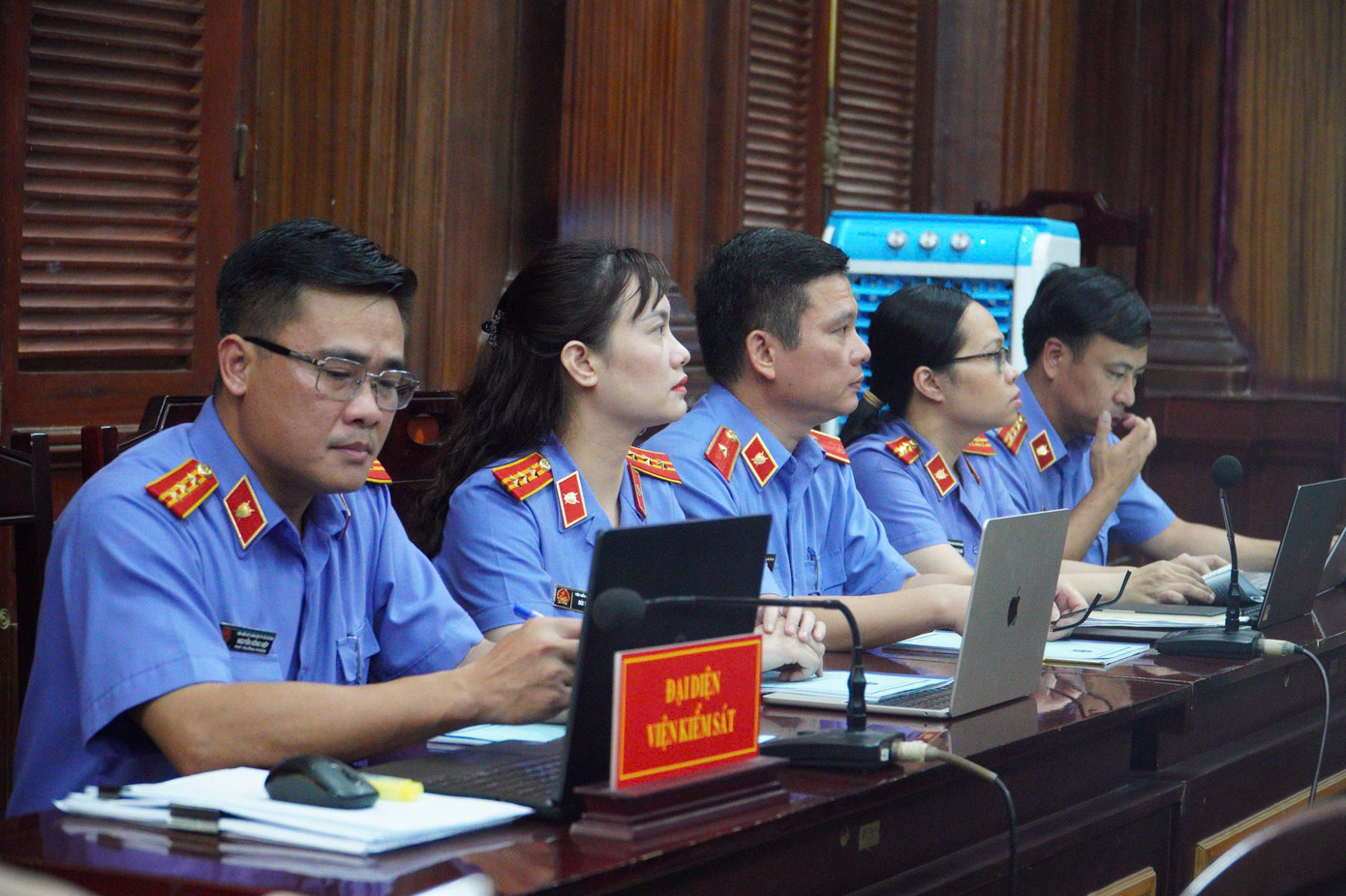 Đại diện Viện Kiểm sát tại phiên tòa. Đại diện Viện Kiểm sát tại phiên tòa.