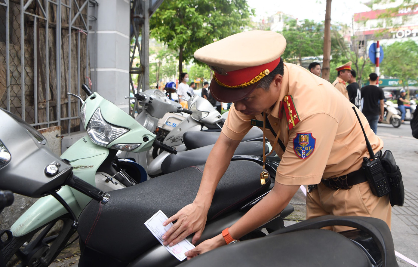 Một số trường hợp bị tạm giữ phương tiện.