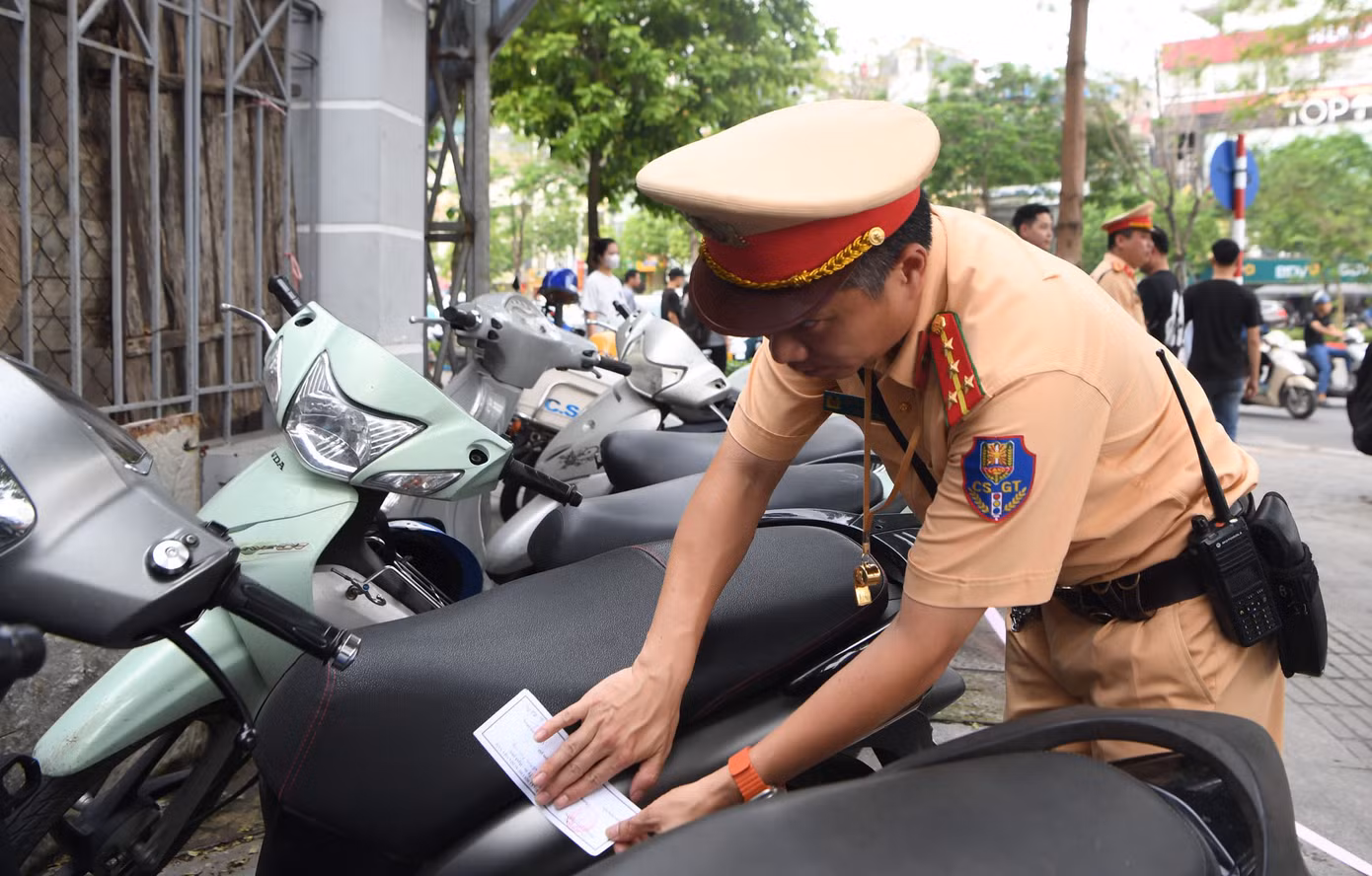 Một số trường hợp bị tạm giữ phương tiện.