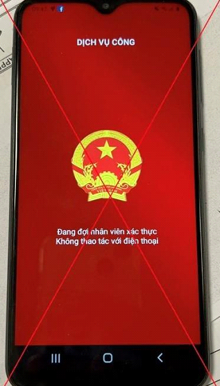 Thêm nạn nhân bị mất hơn 2 tỷ đồng khi cài đặt phần mềm dịch vụ công giả mạo. Thêm nạn nhân bị mất hơn 2 tỷ đồng khi cài đặt phần mềm dịch vụ công giả mạo.