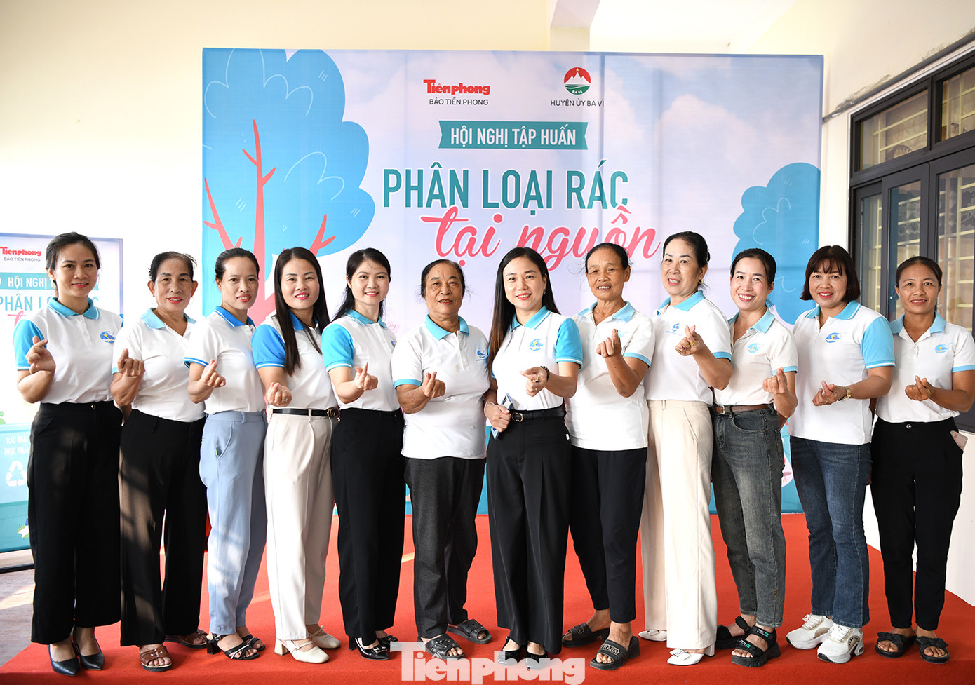 Đông đảo Hội viên, phụ nữ tới tham gia Hội nghị tập huấn.