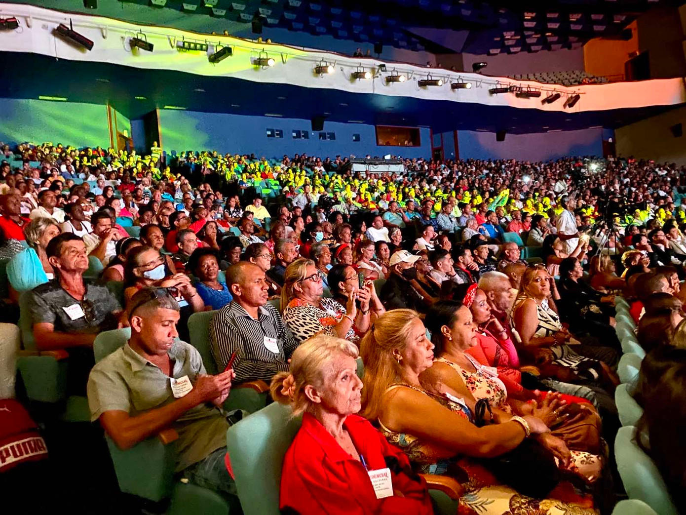 Nhà hát Heredia không còn một chỗ trống.