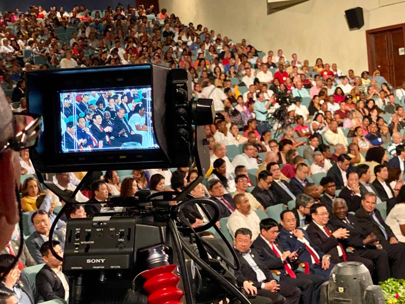 Nhà hát Heredia không còn một chỗ trống.