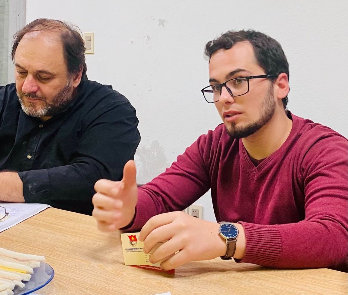 Bí thư thứ nhất T.Ư Đoàn TNCS Uruguay Claudio Akbeson: &apos;Các đồng chí là niềm tự hào của chúng tôi&apos; Bí thư thứ nhất T.Ư Đoàn TNCS Hồ Chí Minh Bùi Quang Huy: &apos;Chúng ta là anh em&apos;