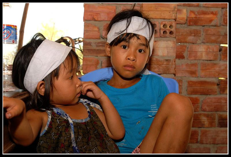 Cha chúng cháu có bị chết oan? Ảnh: Photo.com.vn