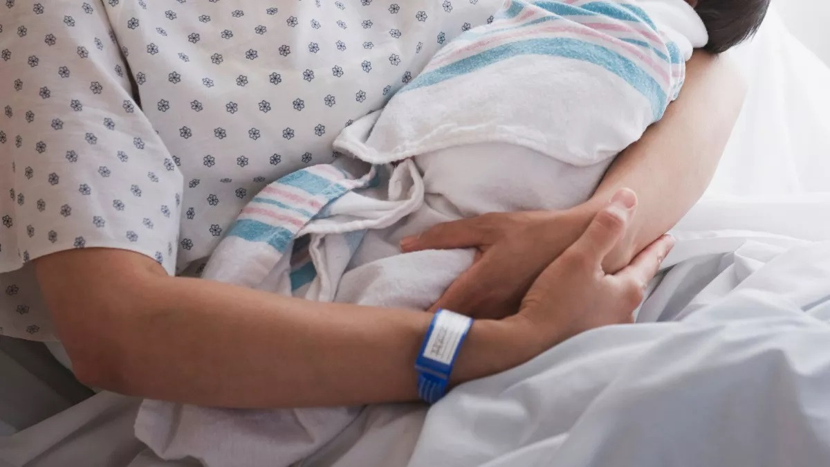 Mắc COVID-19 trong thai kỳ có thể gây tổn thương não cho thai nhi ảnh 1